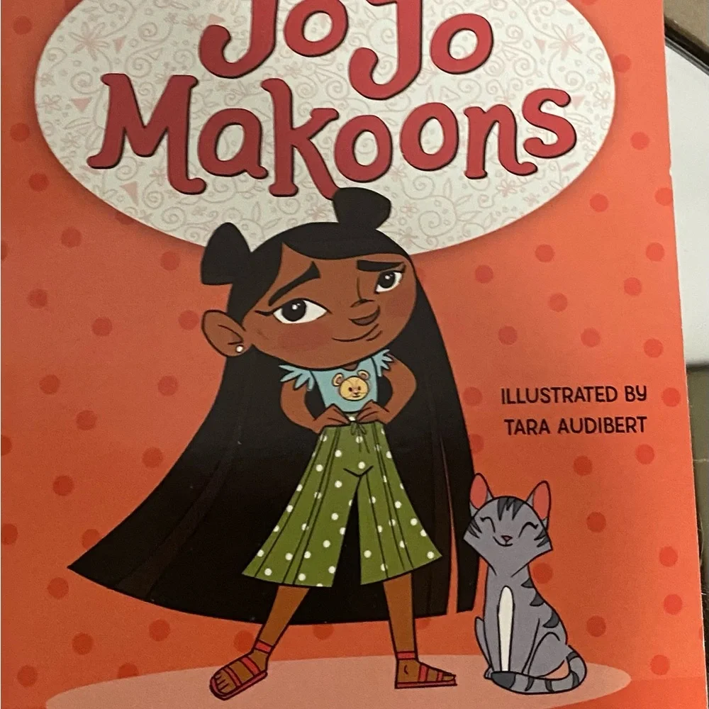 Scholastic Kid Reading Book Homesick Kitten, Jojo Makoons, The World to Humphrey